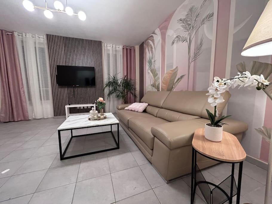 Esprit Palace, Coeur De Мюлуз Екстериор снимка